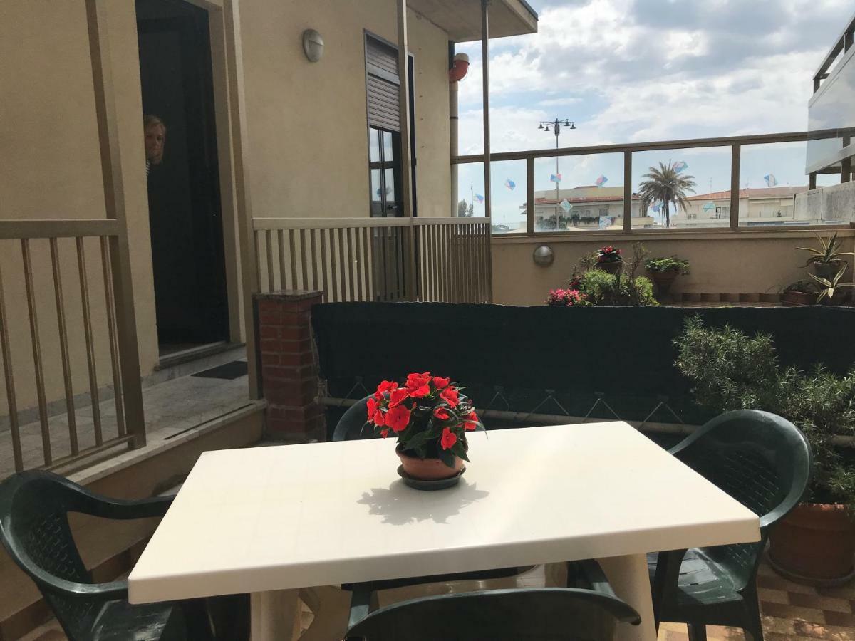 Apartamento Casa Celeste Viareggio Exterior foto